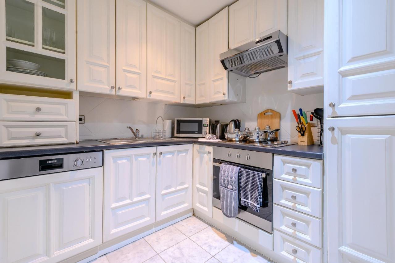Somerset Court Kensington Apartments لندن المظهر الخارجي الصورة