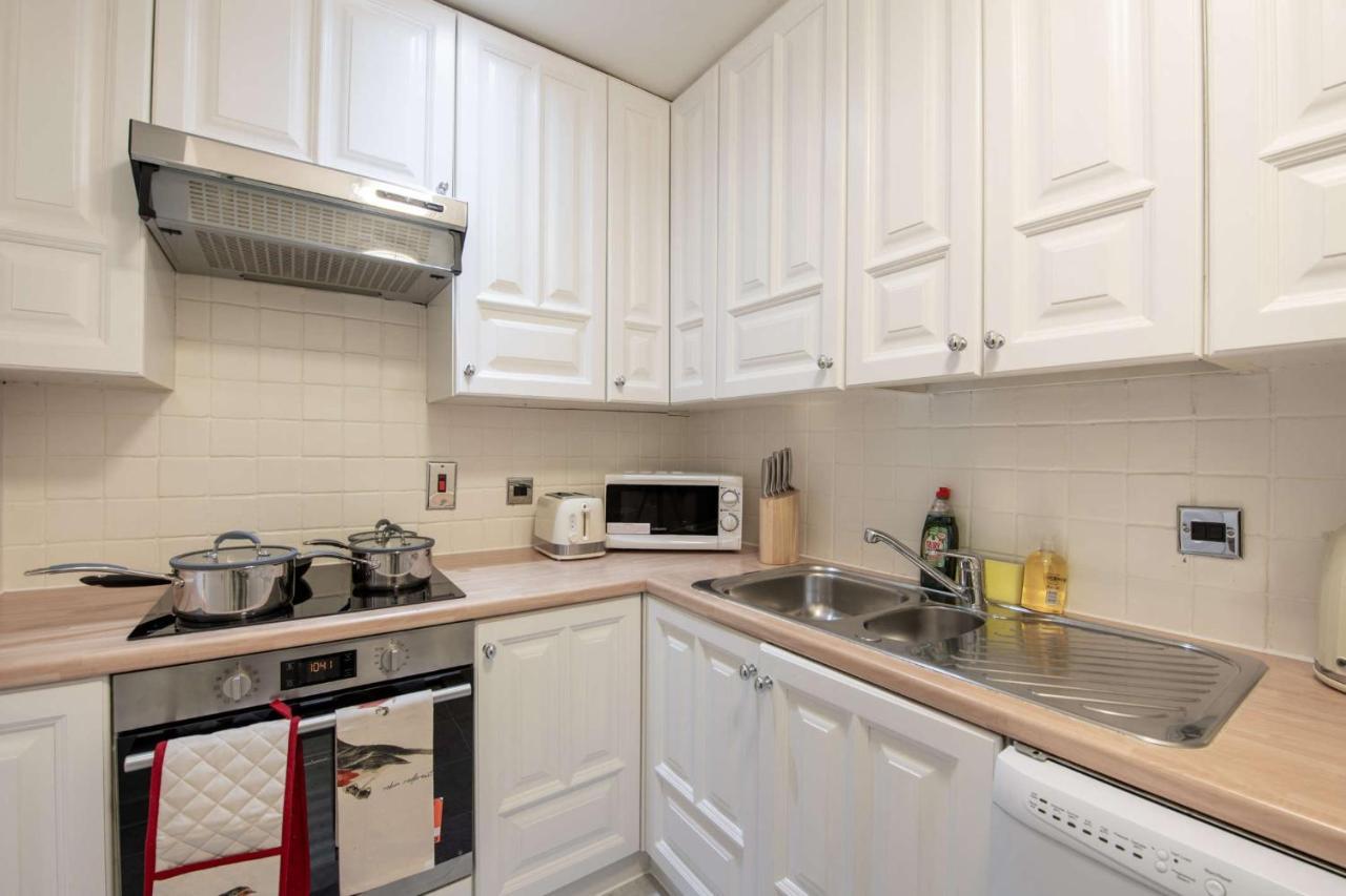 Somerset Court Kensington Apartments لندن المظهر الخارجي الصورة