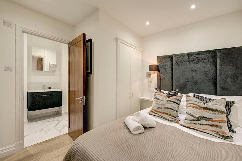 Somerset Court Kensington Apartments لندن المظهر الخارجي الصورة