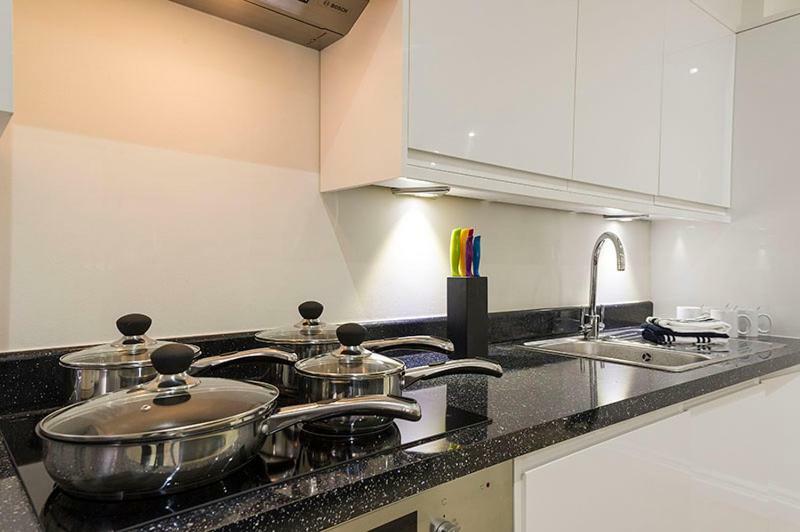 Somerset Court Kensington Apartments لندن المظهر الخارجي الصورة